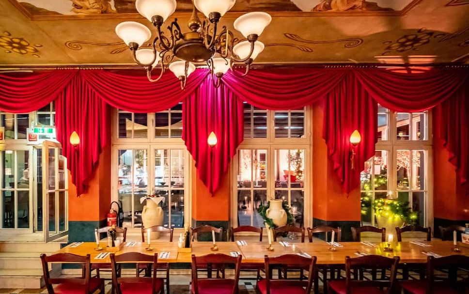 Restaurant Photo