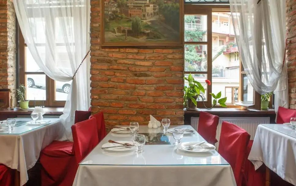 Restaurant Photo