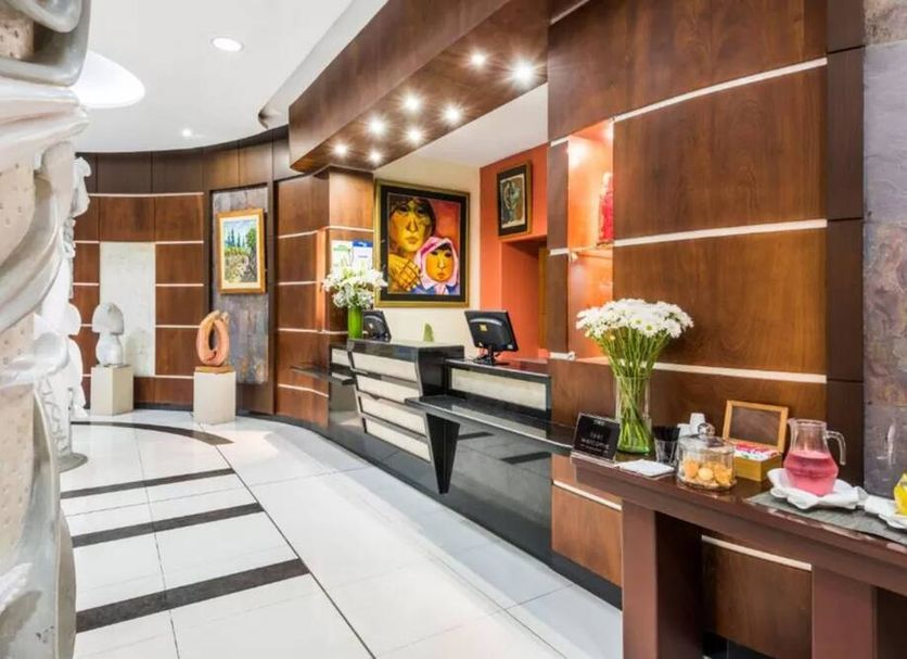 Front desk Photo