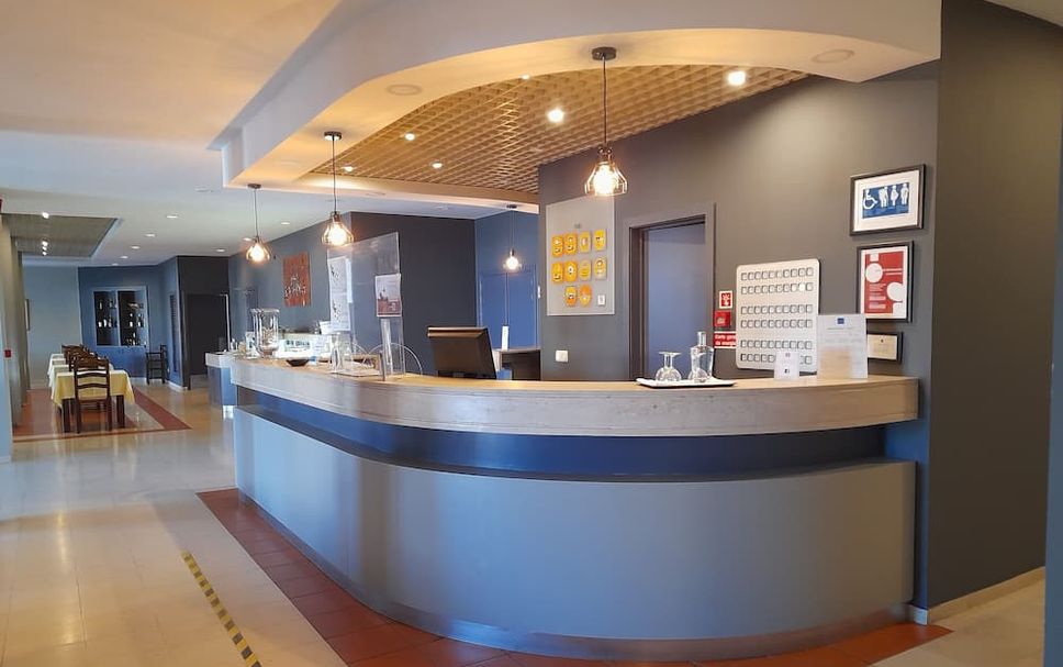 Front desk Photo
