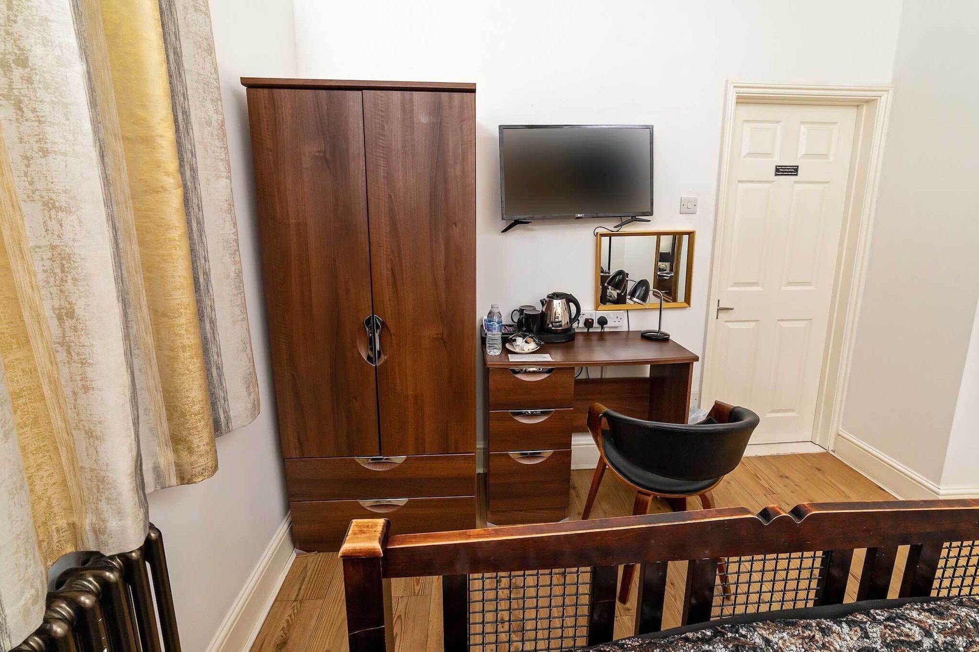 Room amenity