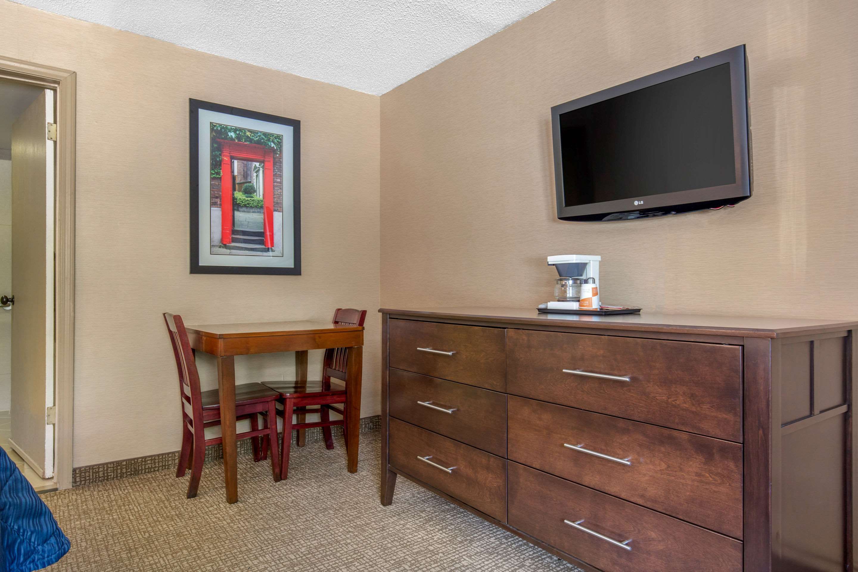 Room amenity