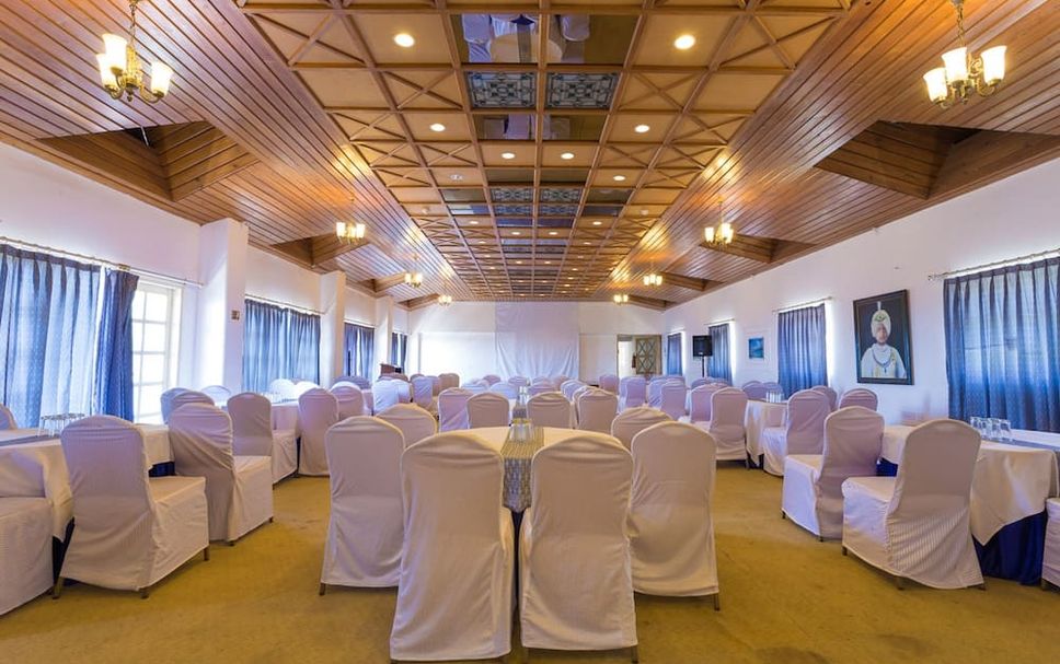 Banquet hall Photo