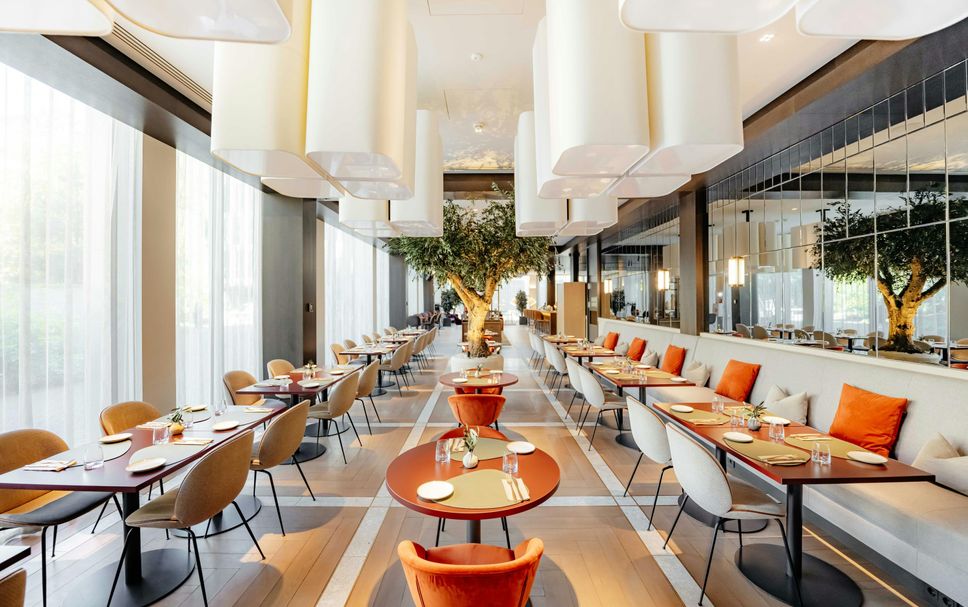 Restaurant Photo