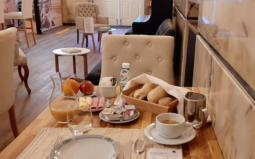 Buffet Photo