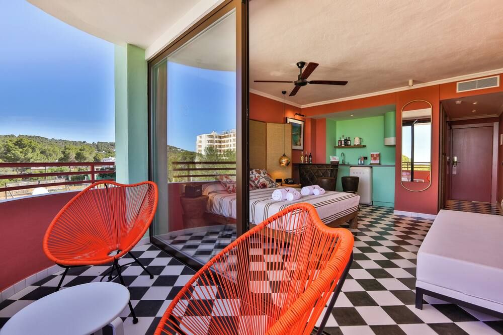 Balcony Photo