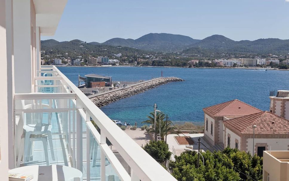 Balcony Photo