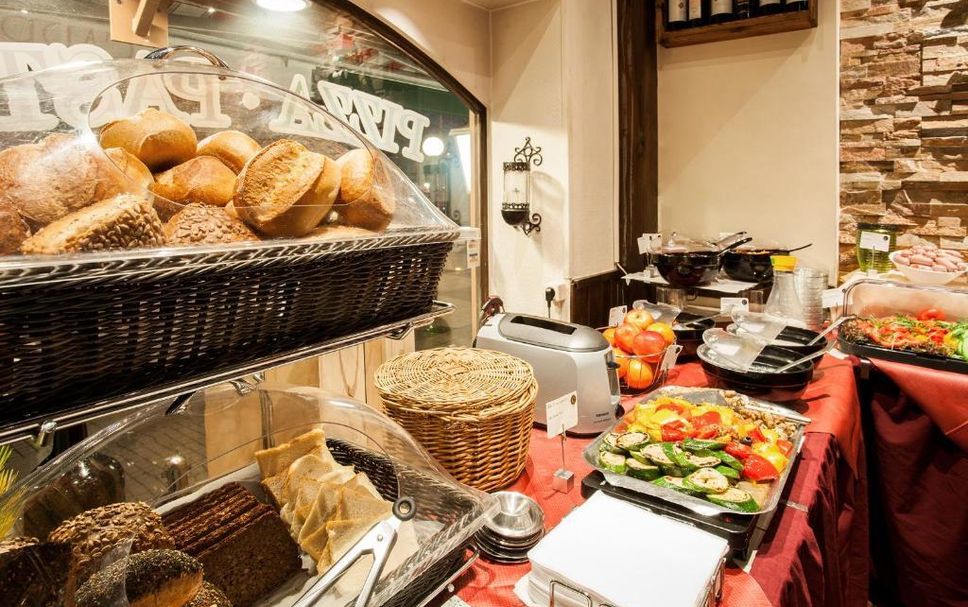 Buffet Photo