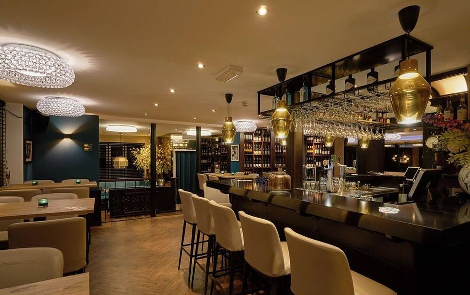 Bar Photo