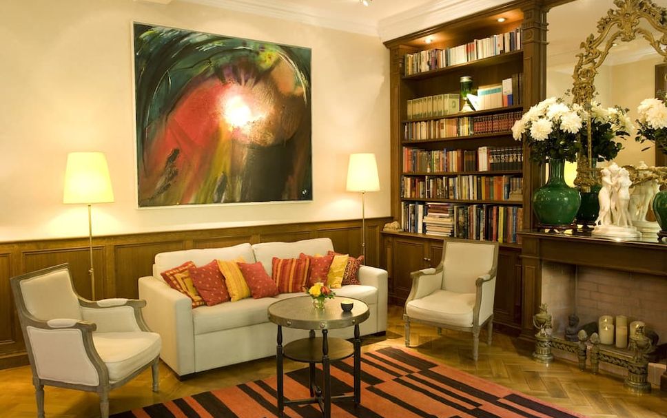 Lounge Photo