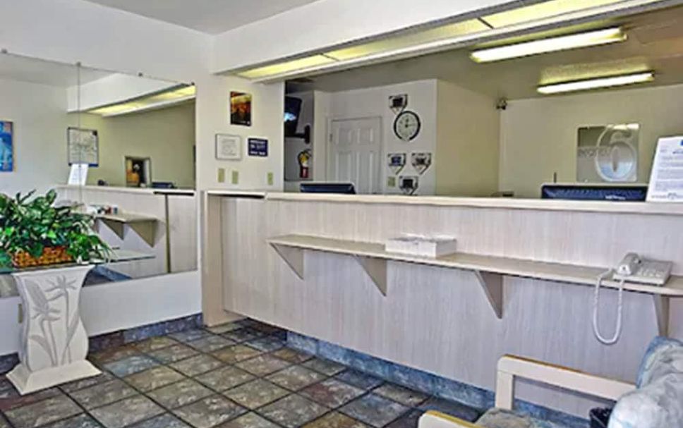 Front desk Photo