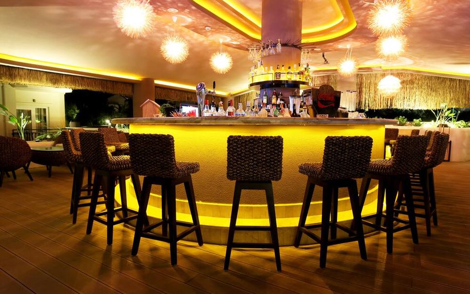 Bar Photo