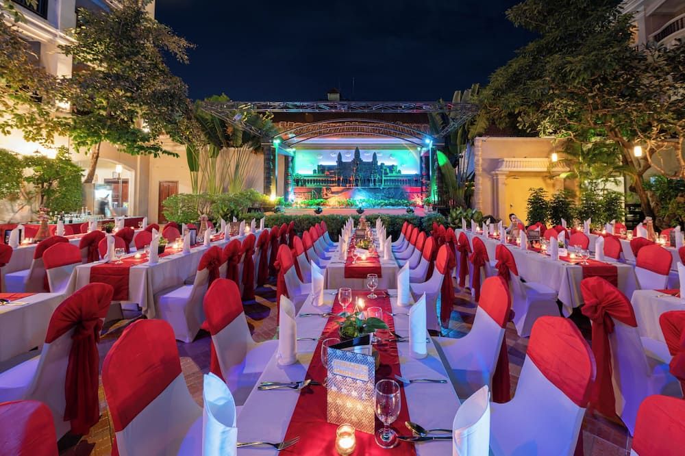 Banquet hall