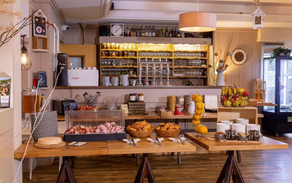 Dining room Photo
