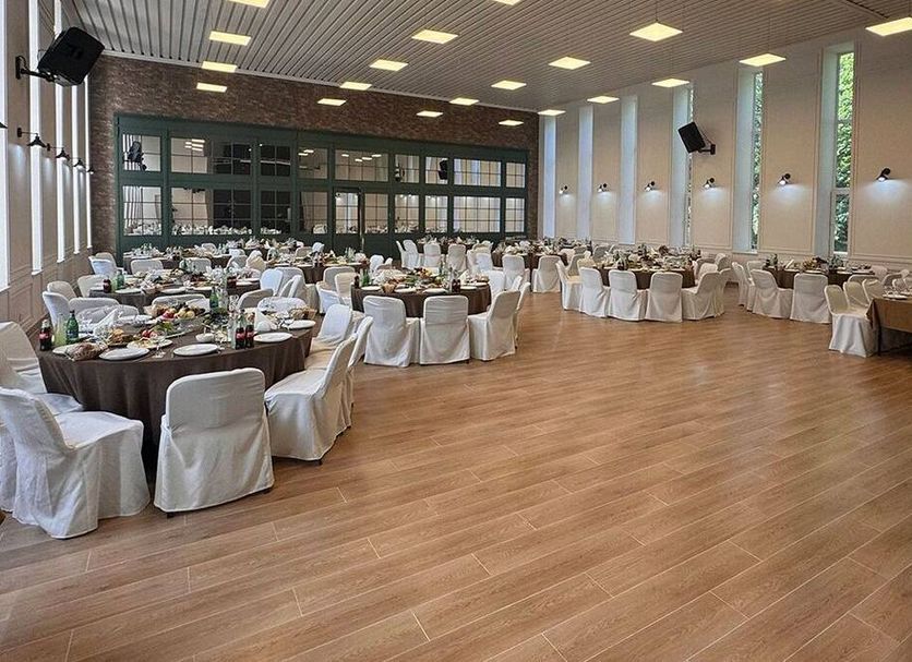 Banquet hall Photo