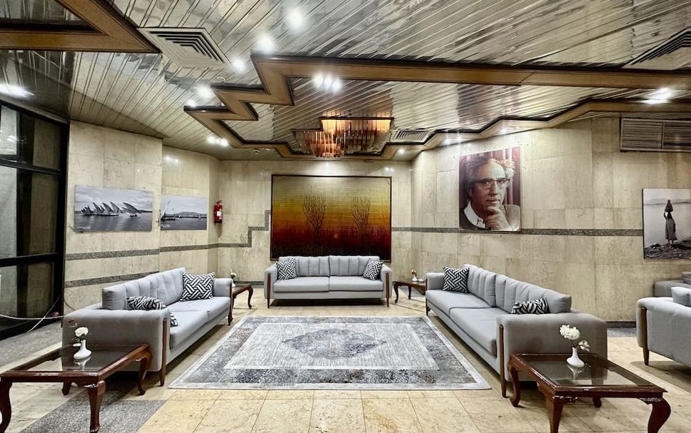 Lounge Photo