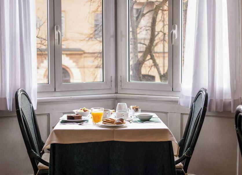 Dining room Photo