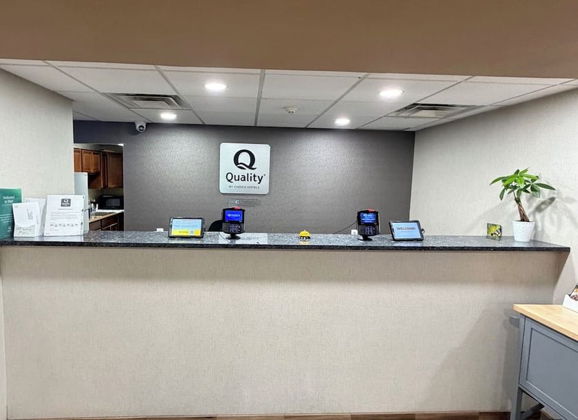 Front desk Photo