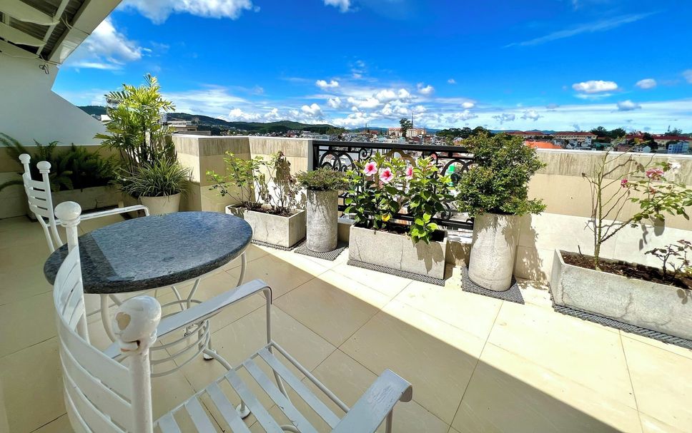 Balcony Photo