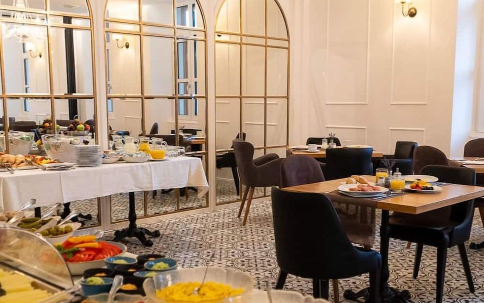 Restaurant Photo