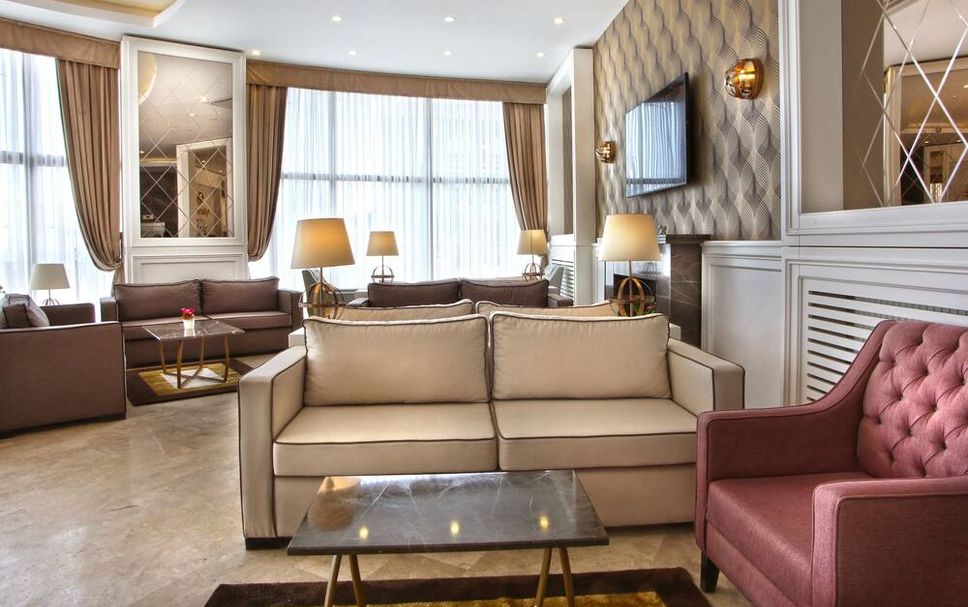 Lounge Photo