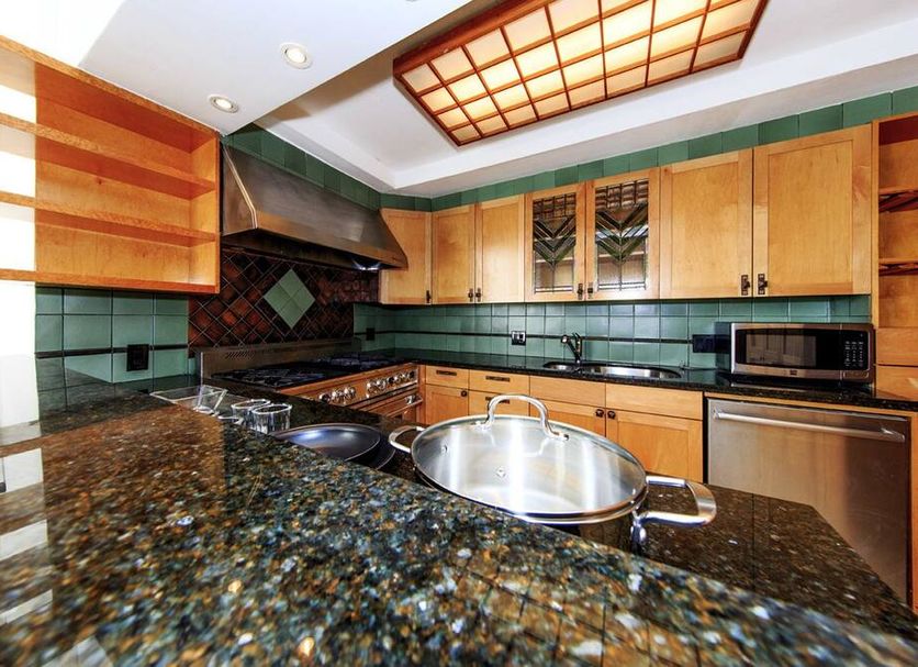 Kitchen Photo
