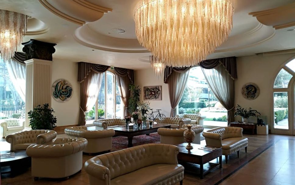 Lounge Photo