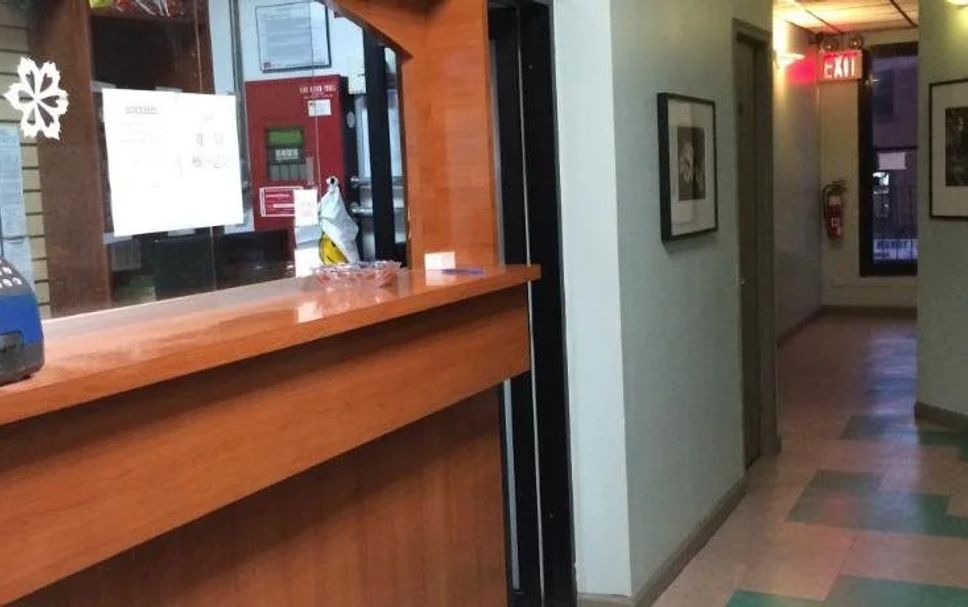 Front desk Photo