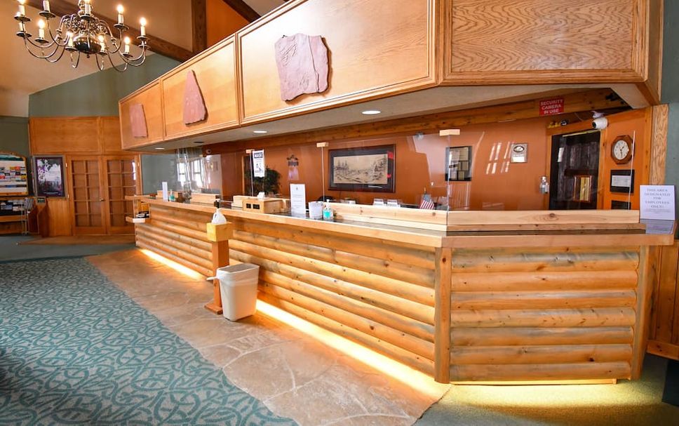 Front desk Photo