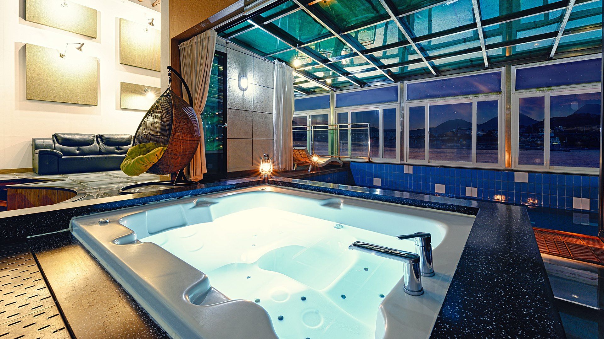Hotel amenity