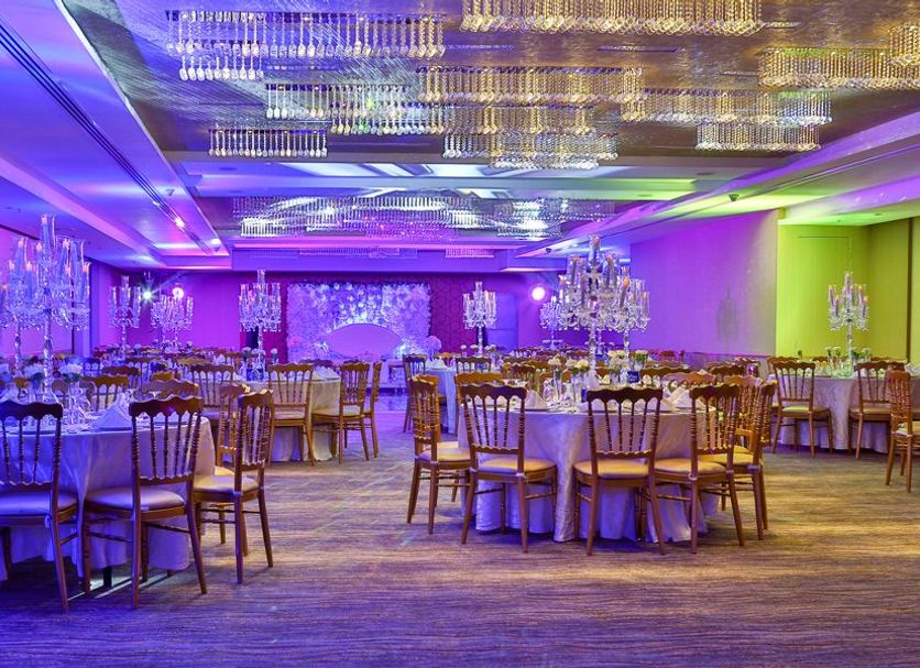 Banquet hall Photo