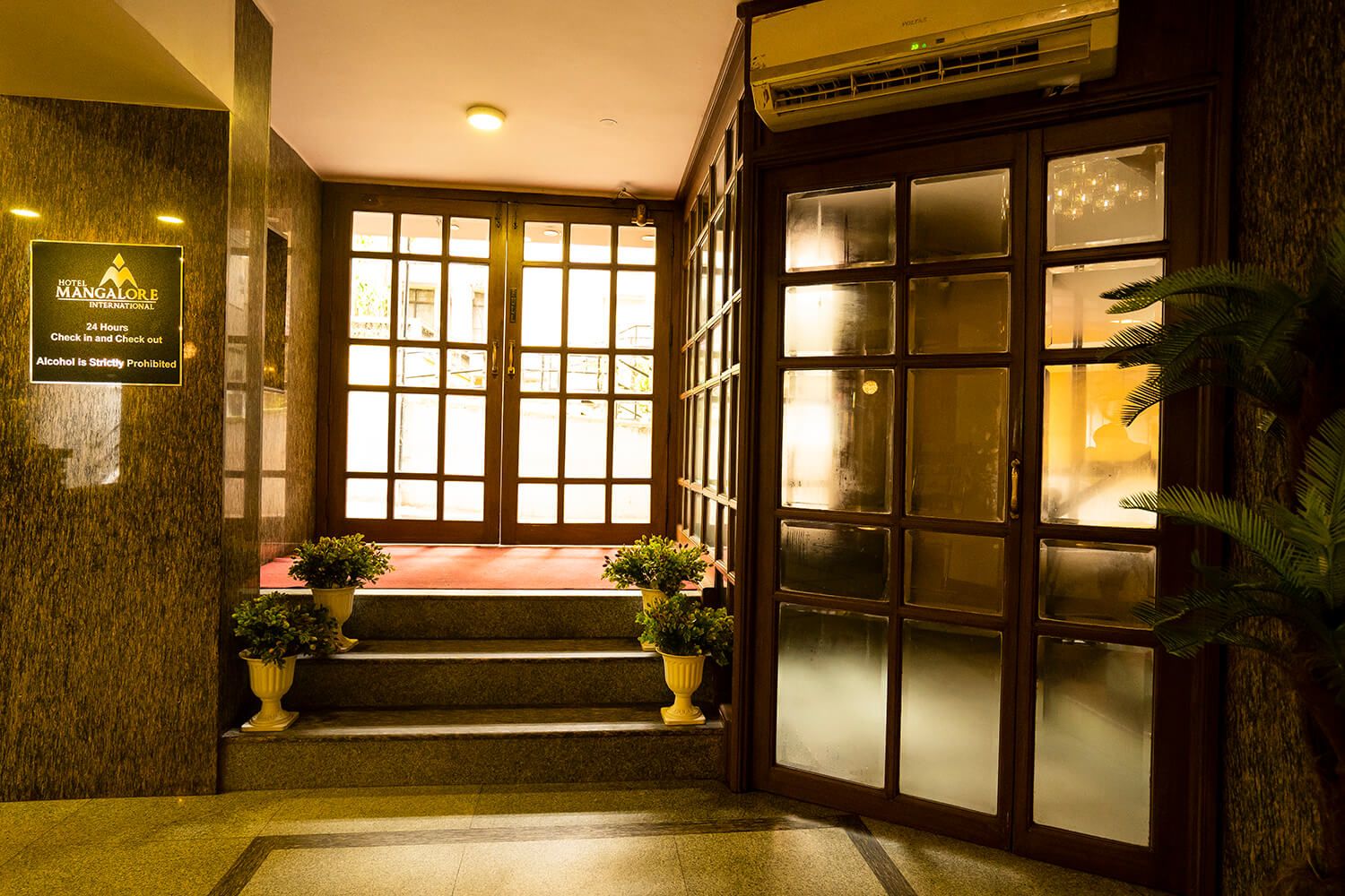 Hotel Entrance Photo