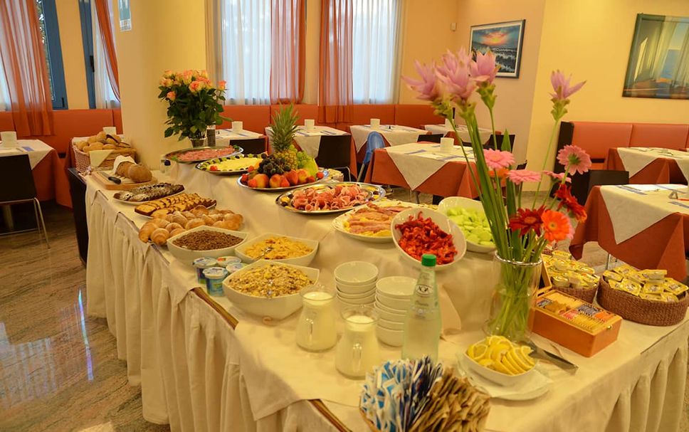 Buffet Photo