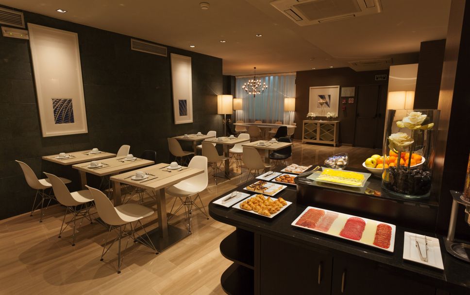 Buffet Photo