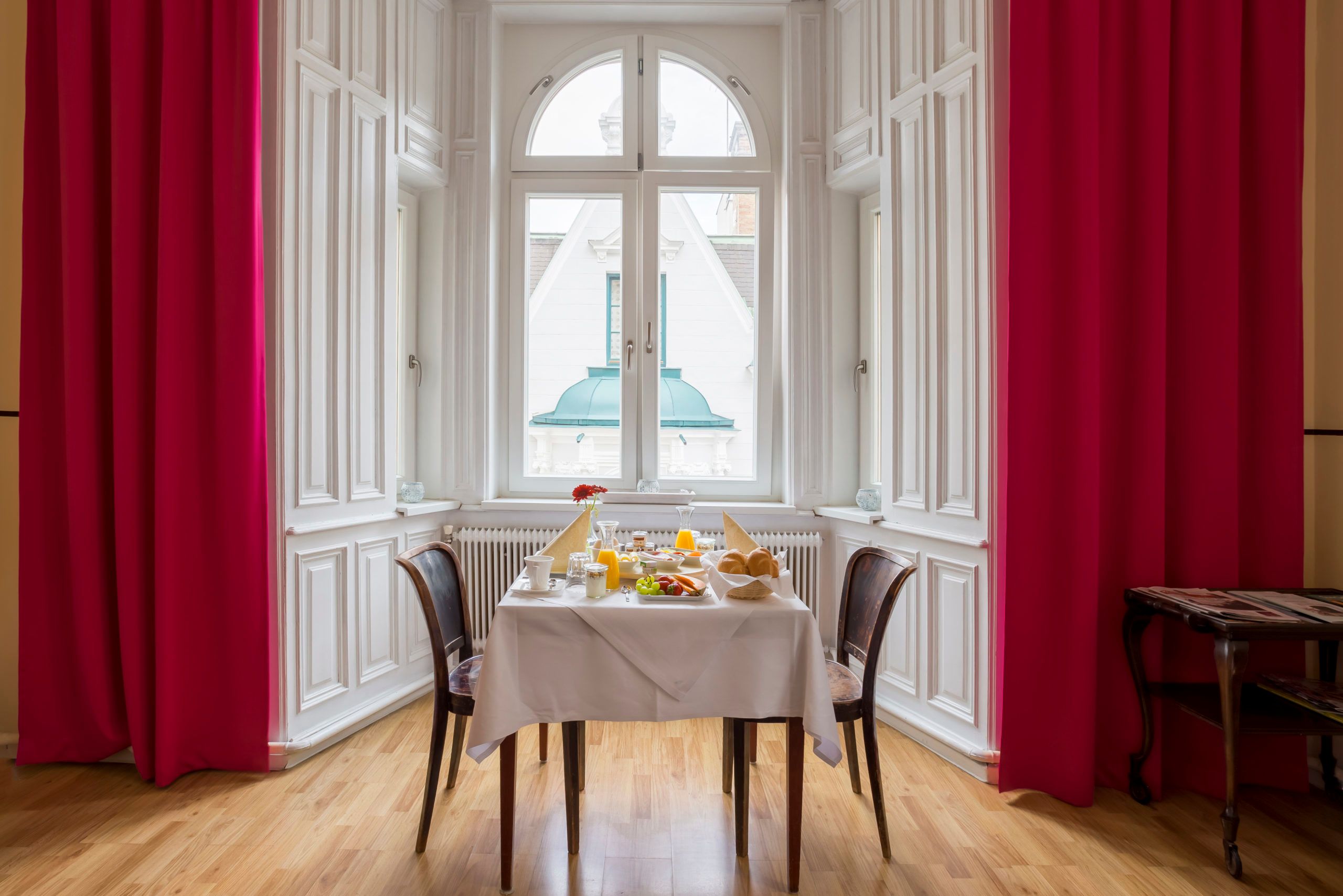 Dining room Photo