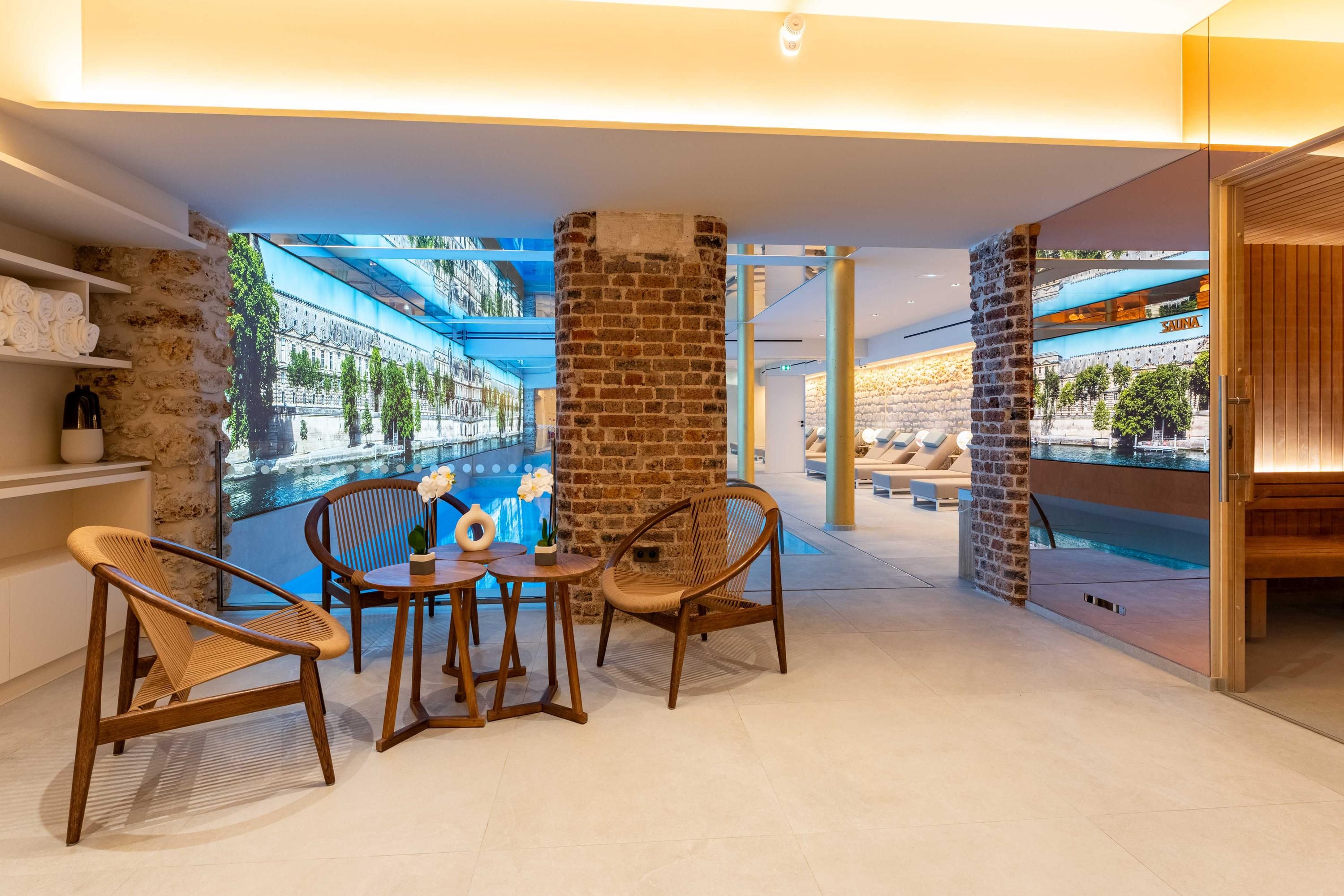 Hotel amenity