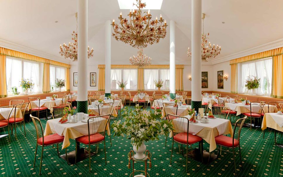 Restaurant Photo
