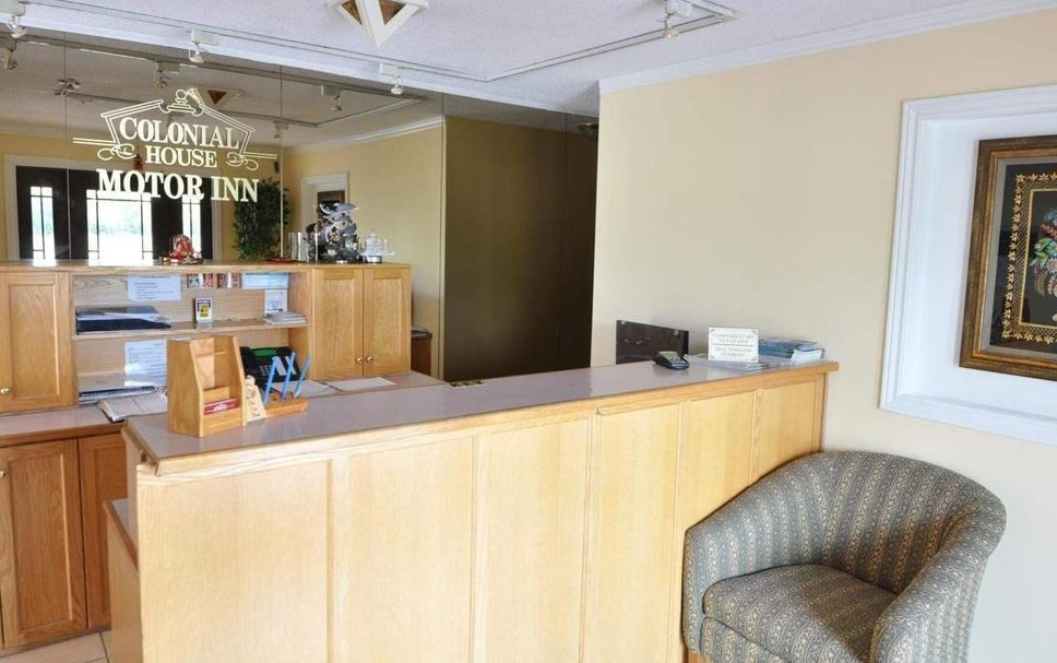 Front desk Photo