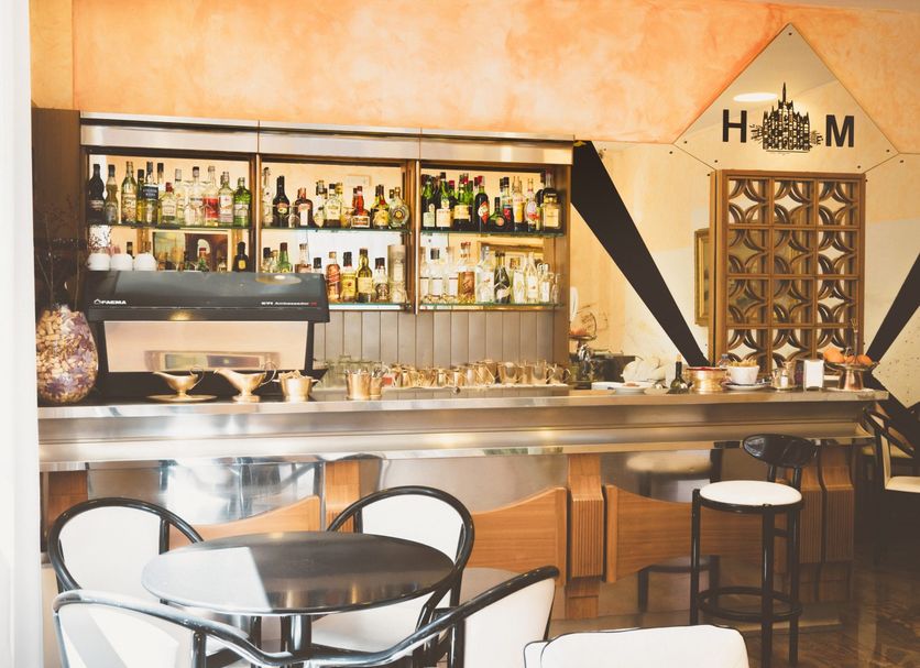 Bar Photo