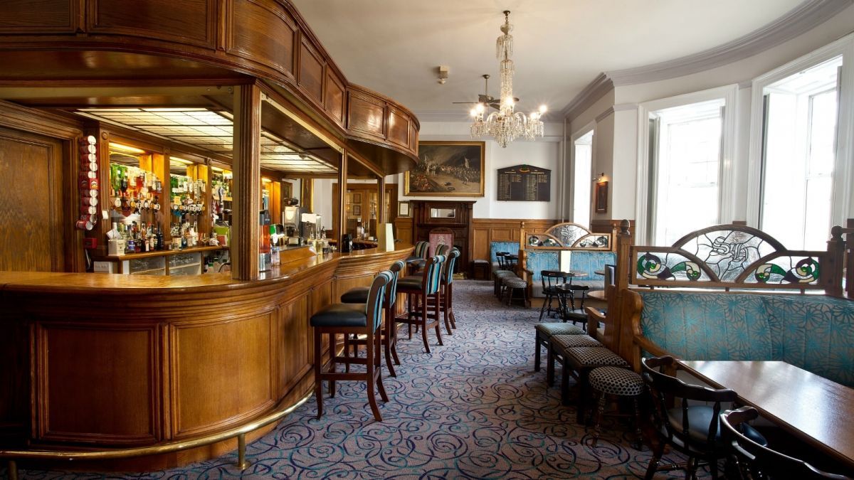Bar