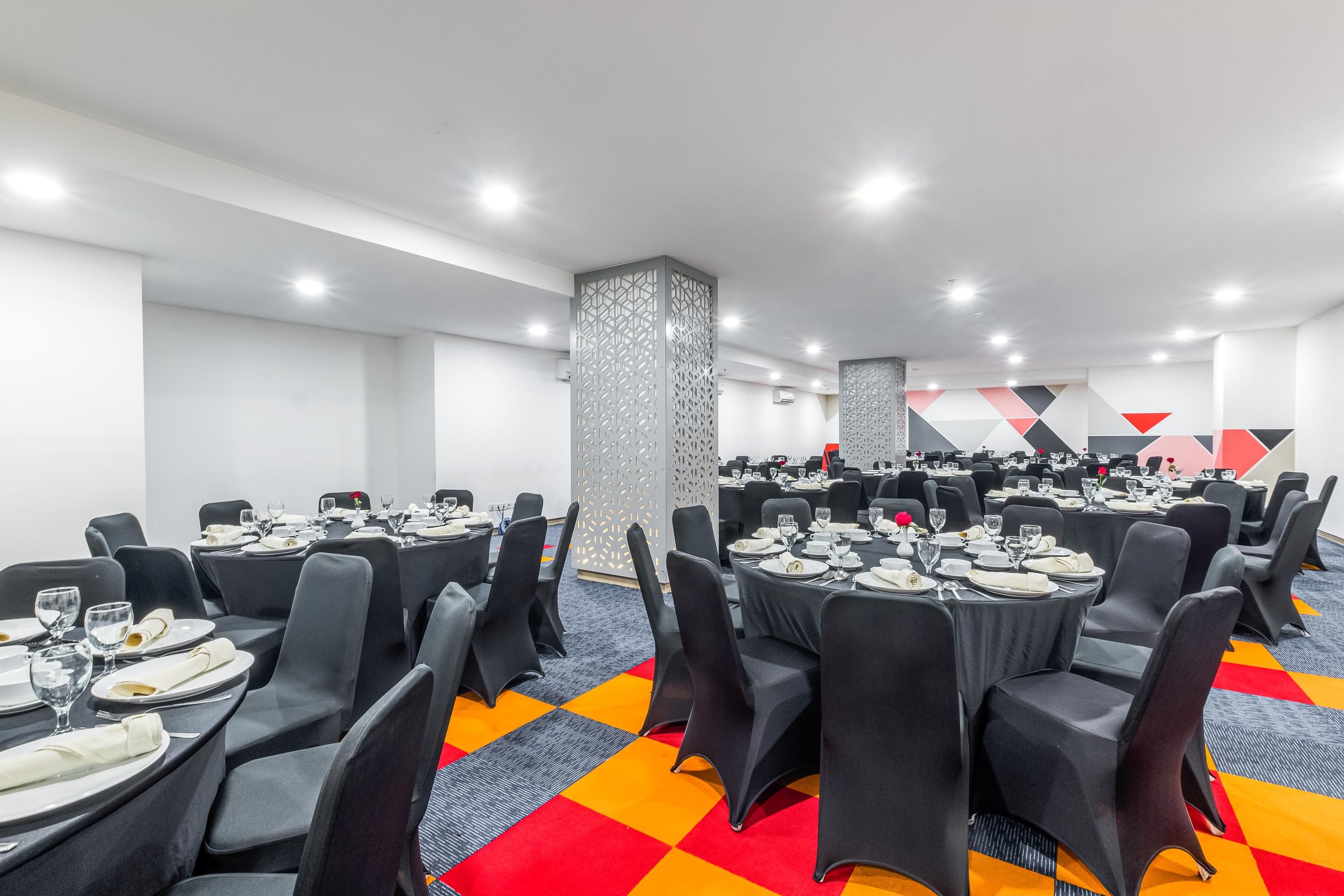 Banquet hall